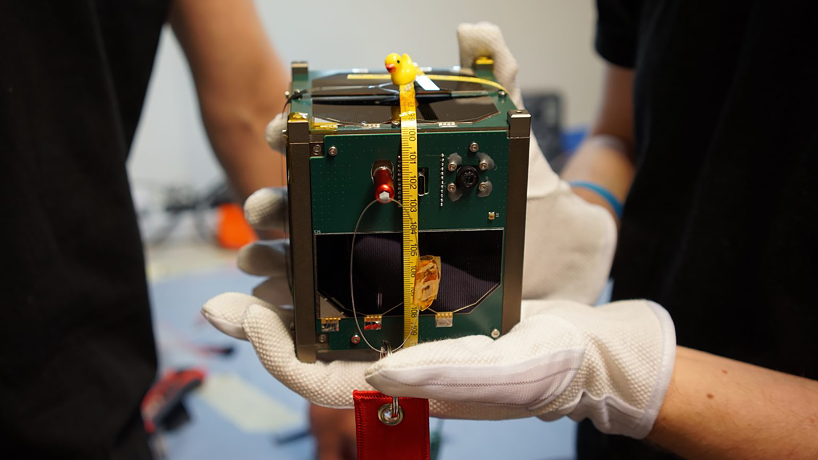 Der STS1 Satellit, der vom TU Wien Space Team entwickelt wurde.